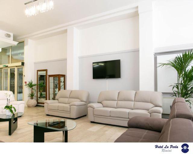 Hotel La Perla Rimini Bagian luar foto
