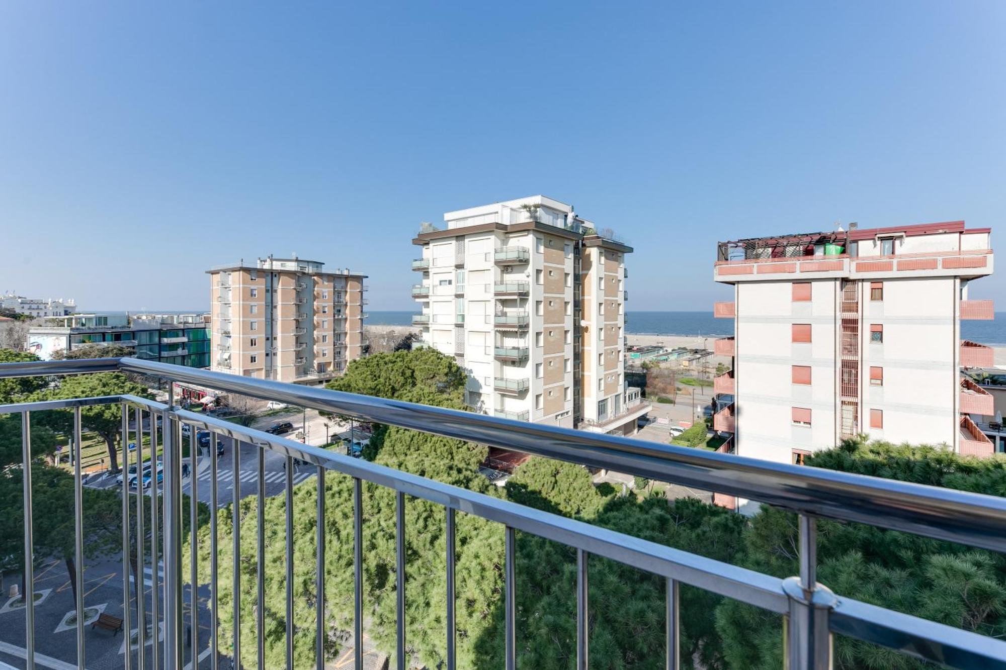 Hotel La Perla Rimini Bagian luar foto